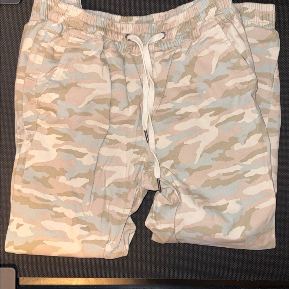 Alya Beige Camouflage Joggers